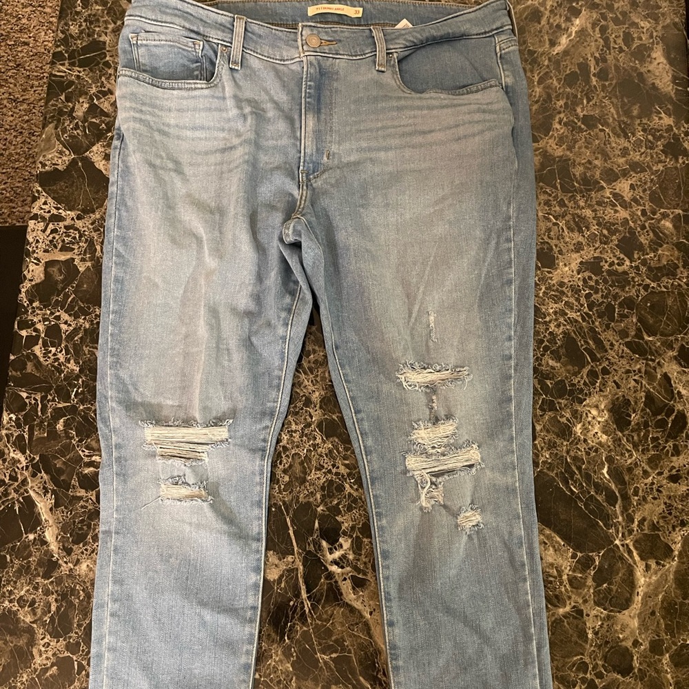 Levi’s distressed ankle cropped skinny jeans size 16